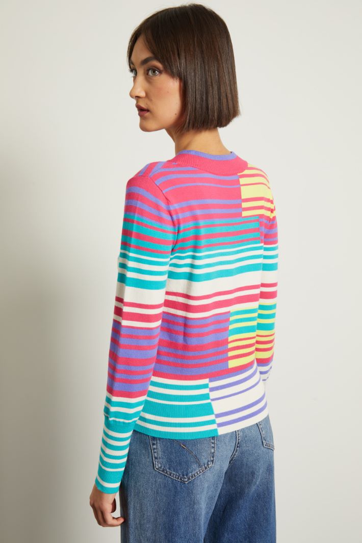 Maglia con scollo a V Fashion Market