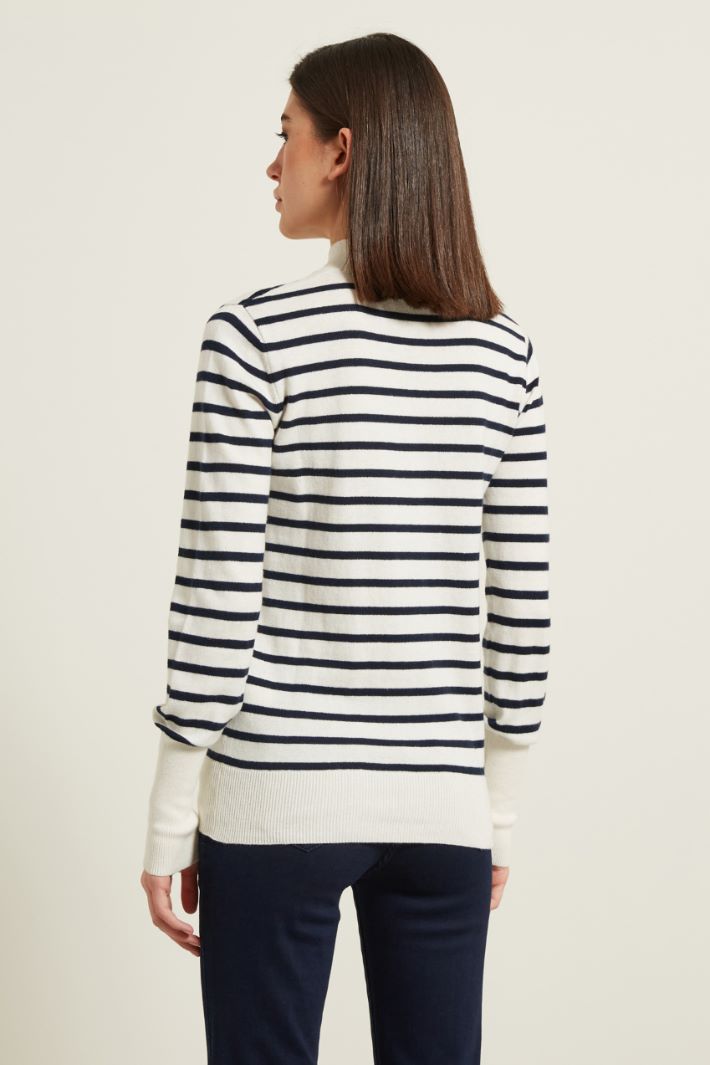 Maglia con collo montante Fashion Market