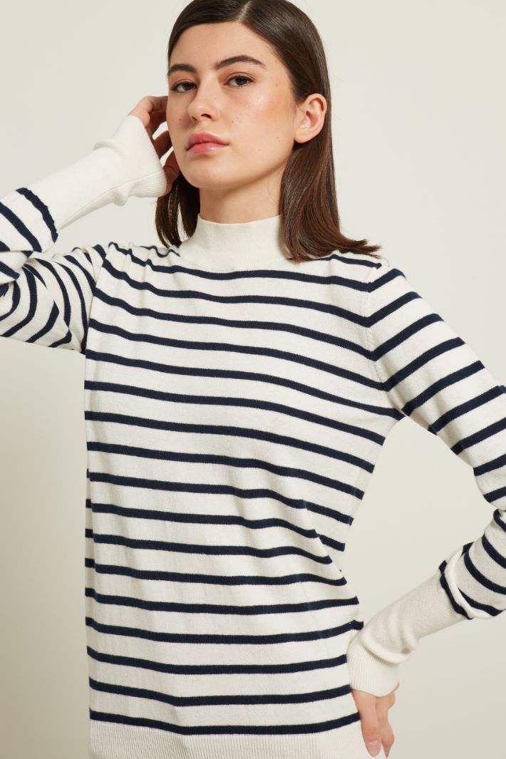 Maglia con collo montante Fashion Market