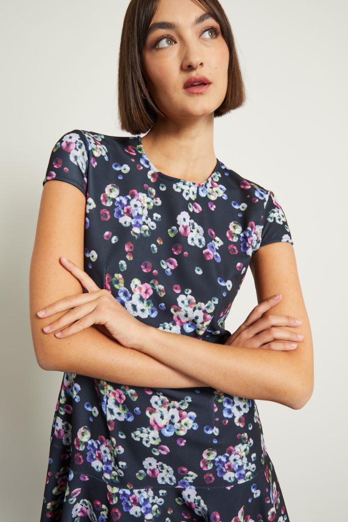 Abito con balza Fashion Market