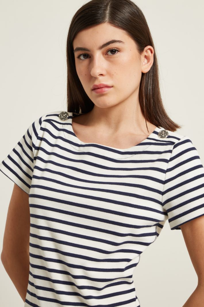 Abito con bottoni sulle spalle Fashion Market Abito con bottoni sulle spalle Fashion Market