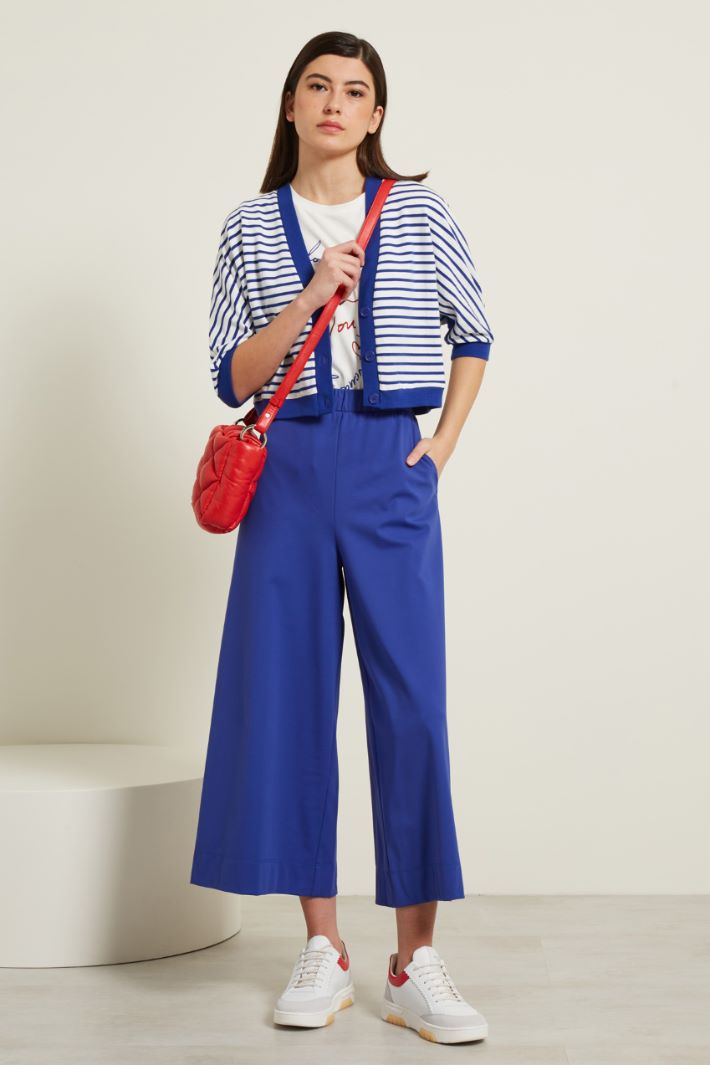 Cardigan corto con scollo a V Fashion Market