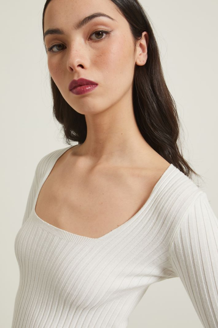 Maglia con scollo ampio Fashion Market