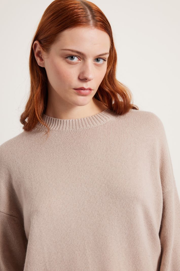 Maglia con spacco nel retro Fashion Market