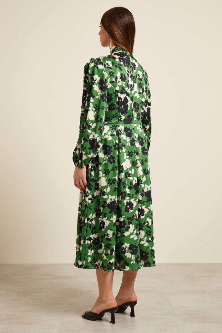 Abito con collo a foulard Fashion Market - 4