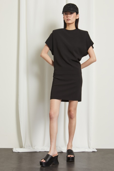 Abito con spalle imbottite Fashion Market