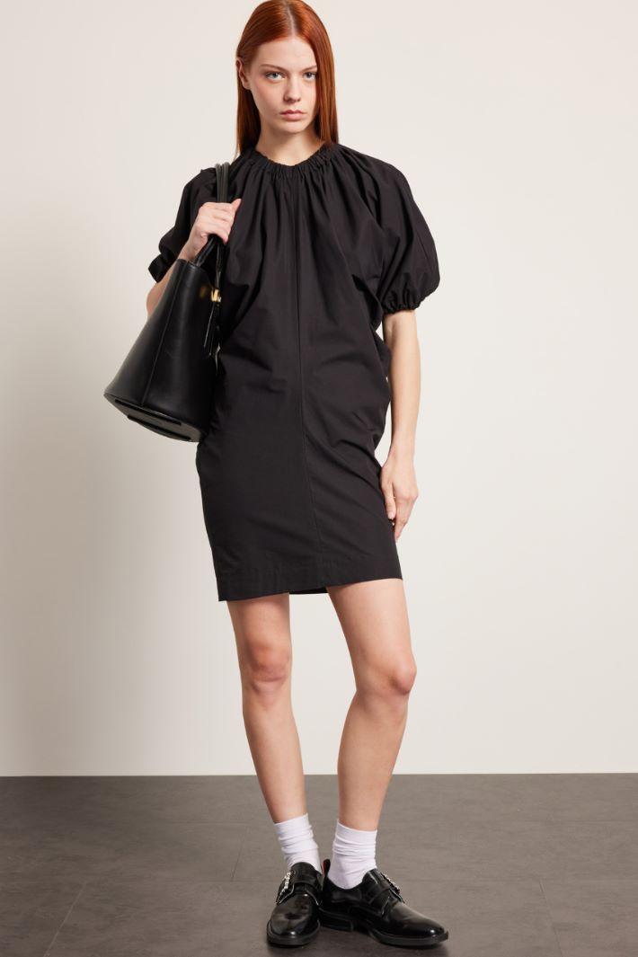Vestito con maniche a palloncino - NERO - Fashion Market