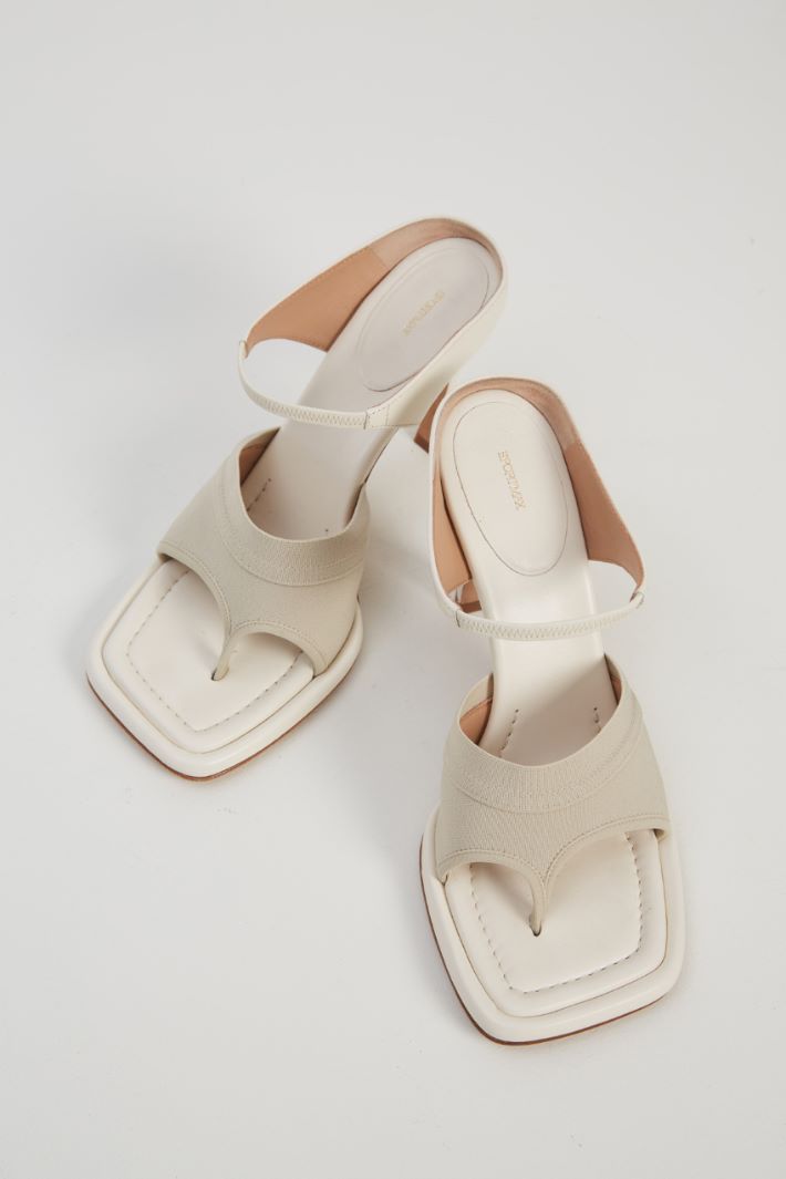 Sandali infradito con tacco Fashion Market - 4