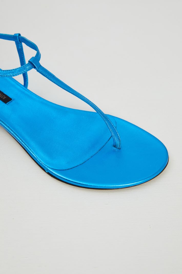 Sandali in pelle laminata - AZZURRO - Fashion Market - 4