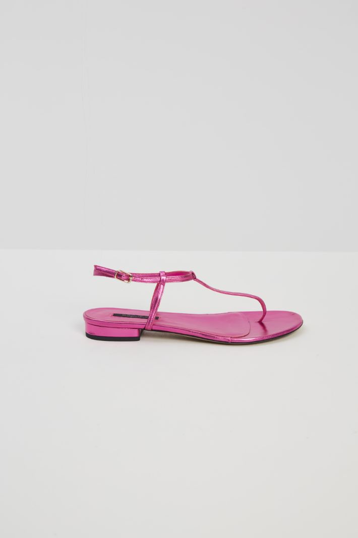 Sandali in pelle laminata - FUCSIA - Fashion Market