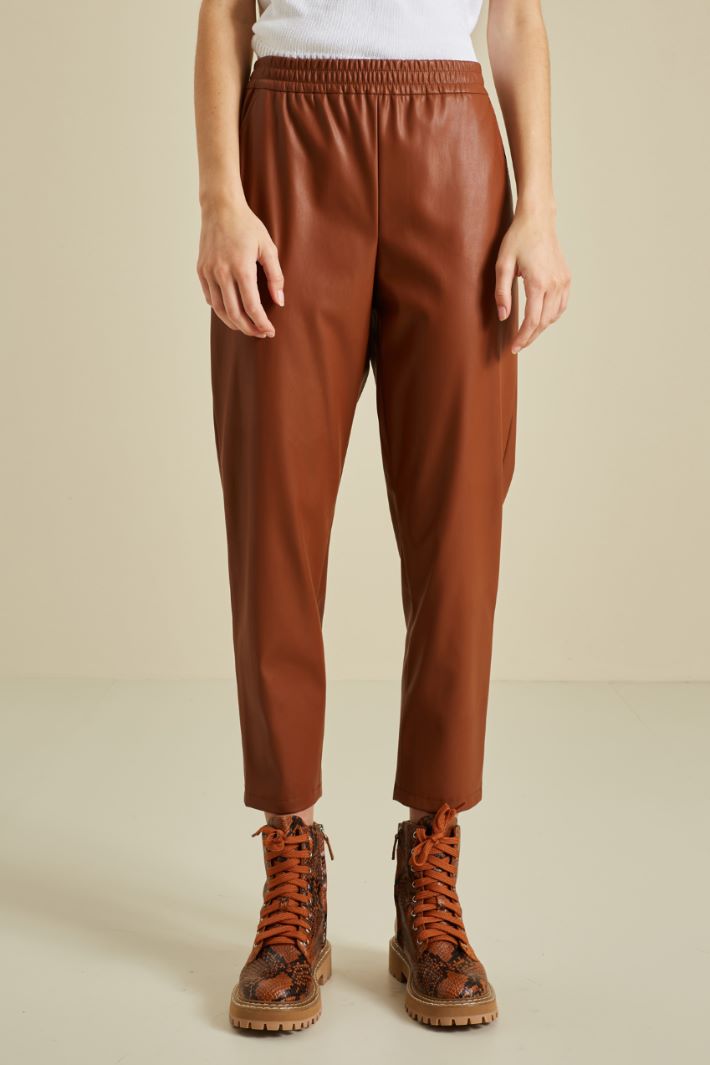 Pantaloni carrot in similpelle Fashion Market - 2