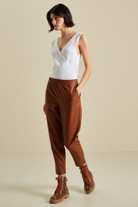 Pantaloni carrot in similpelle Fashion Market