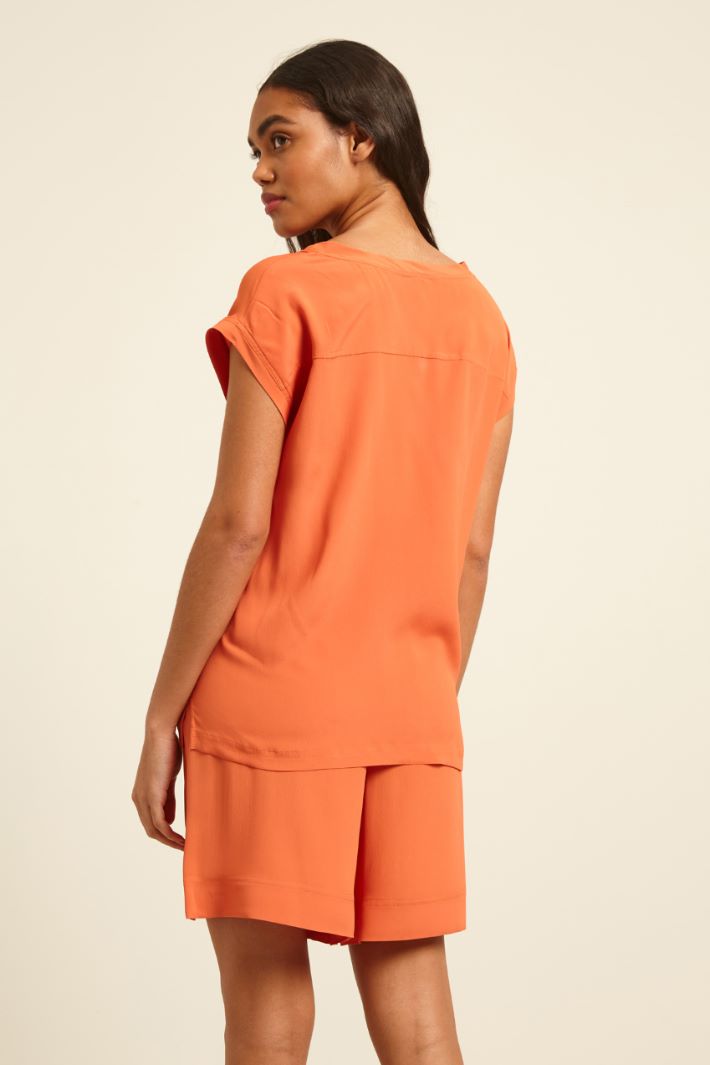 Top con maniche ad aletta Fashion Market - 4