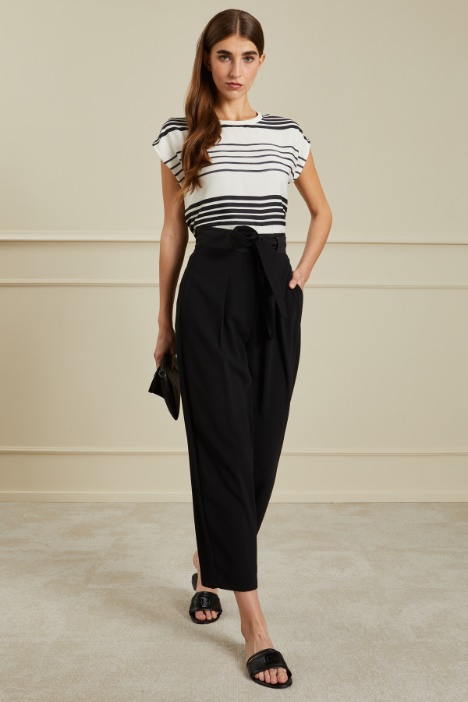 Pantaloni carrot in crèpe - Fashion Market