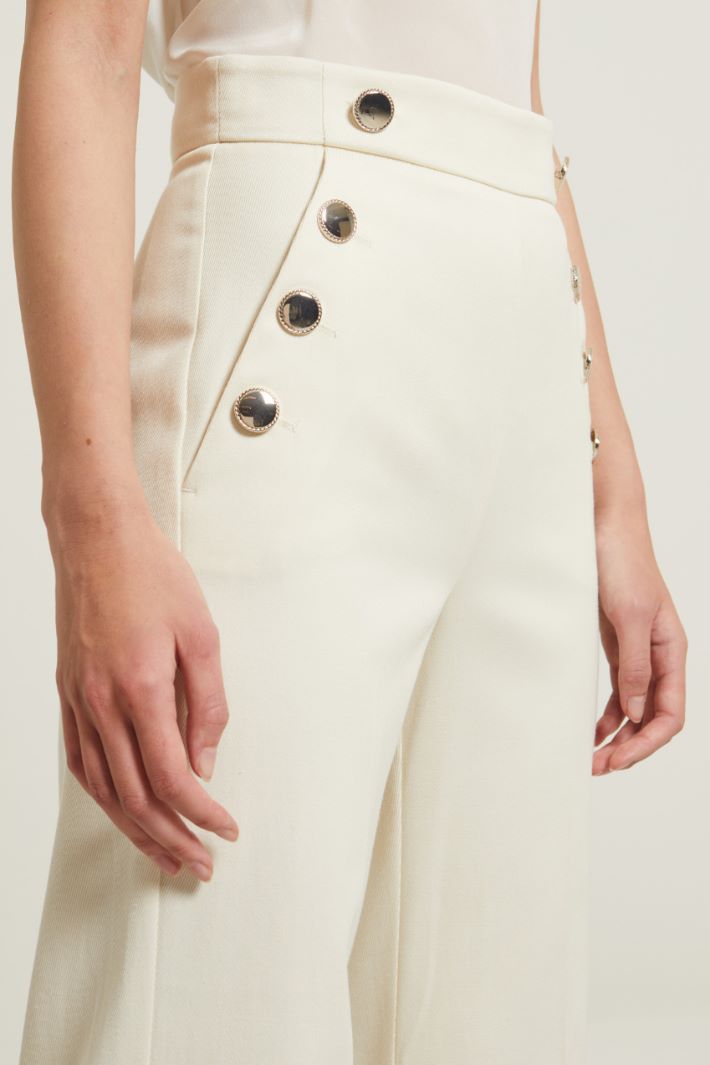 Pantaloni con bottoni Fashion Market - 3