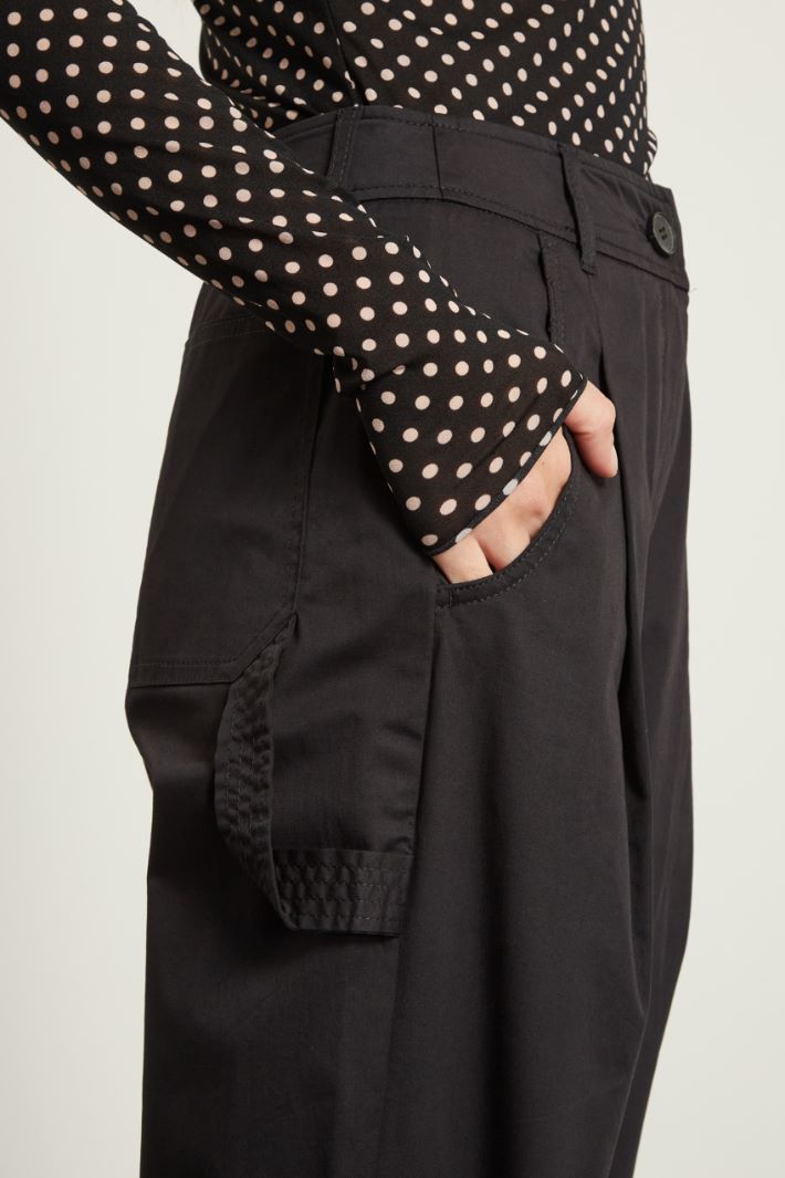 Pantaloni carrot in levantina - NERO - Fashion Market - 3