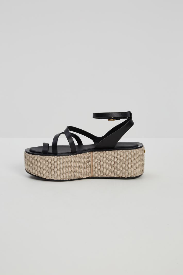 Sandali con zeppa in rafia - NERO SABBIA - Fashion Market - 3