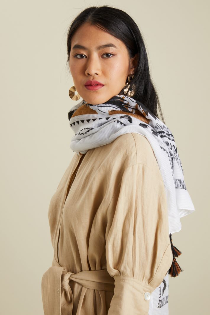 Sciarpa con nappine - BIANCO CAMMELLO NERO - Fashion Market