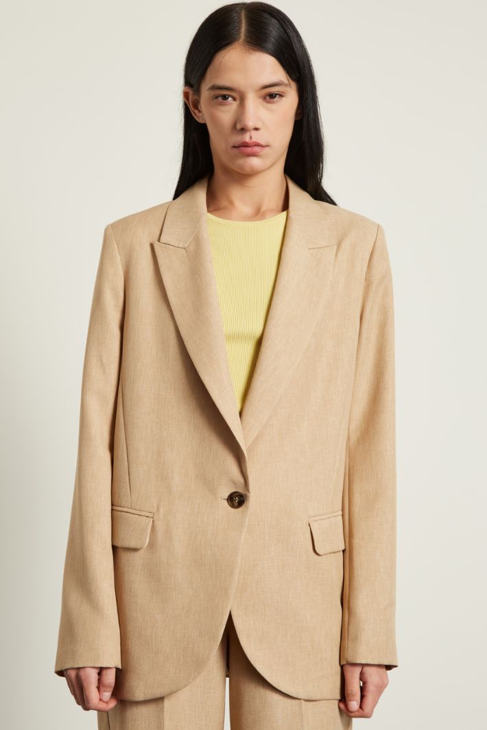 Blazer fluido con rever Fashion Market - 2