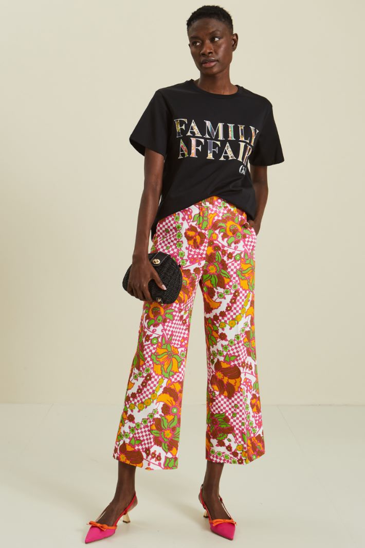 Pantaloni svasati con piega Fashion Market