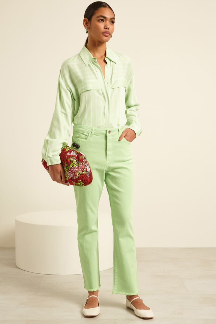 Pantaloni con bordi sfrangiati - VERDE CHIARO - Fashion Market