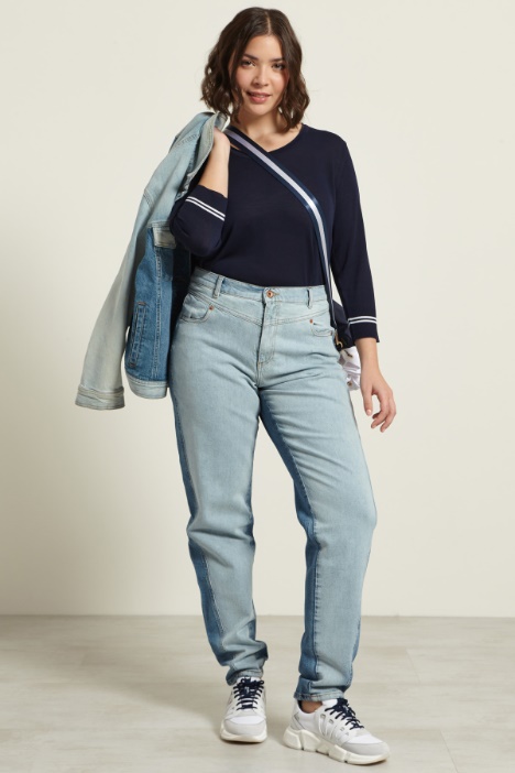 Jeans carrot a vita alta Fashion Market