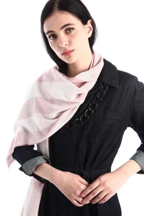 Sciarpa in viscosa tinto filo Fashion Market