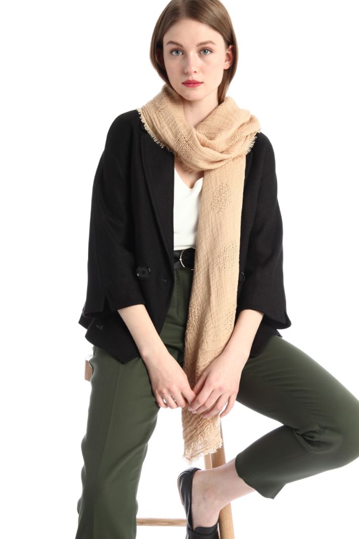 Sciarpa con motivo traforato - BEIGE - Fashion Market