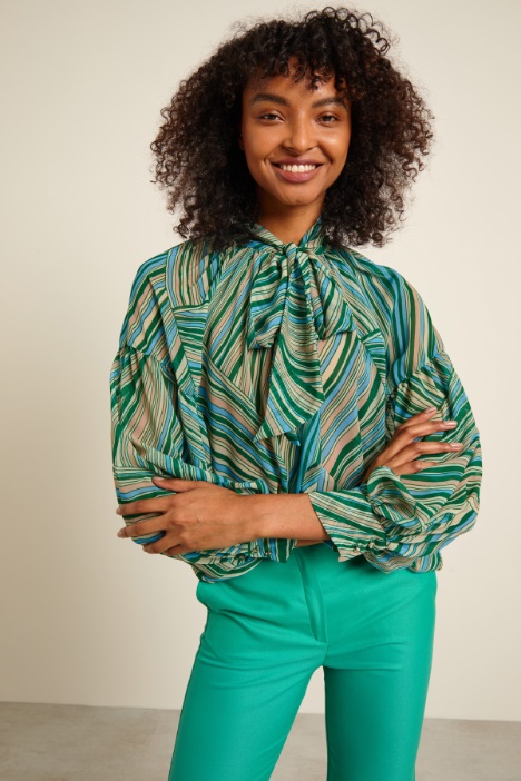 Blusa con collo a foulard - Fashion Market