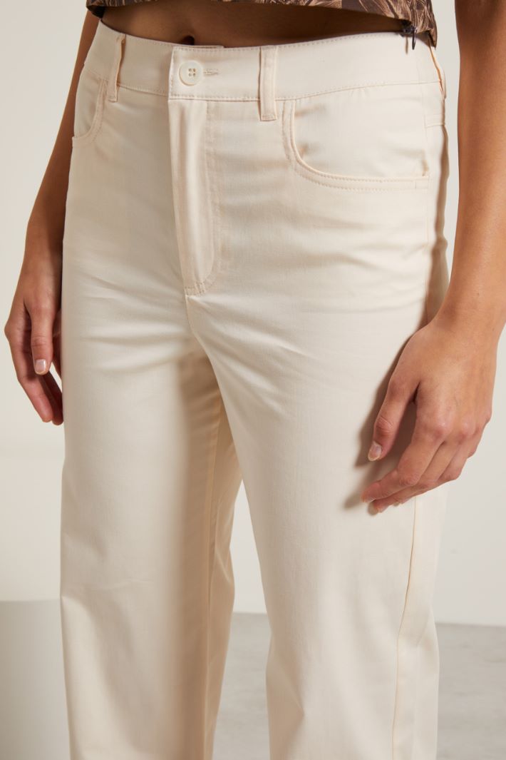 Pantaloni con tasca nel retro  - AVORIO - Fashion Market - 3