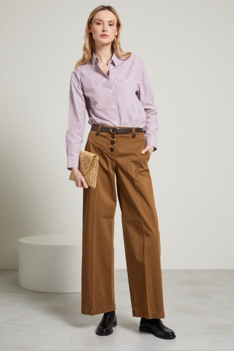 Pantaloni con bottoni a vista Fashion Market