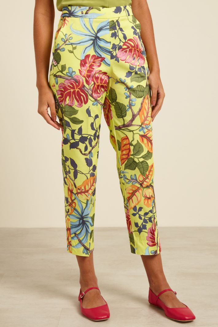 Pantaloni capri in gabardina - VERDE LIME AZZURRO - Fashion Market - 2