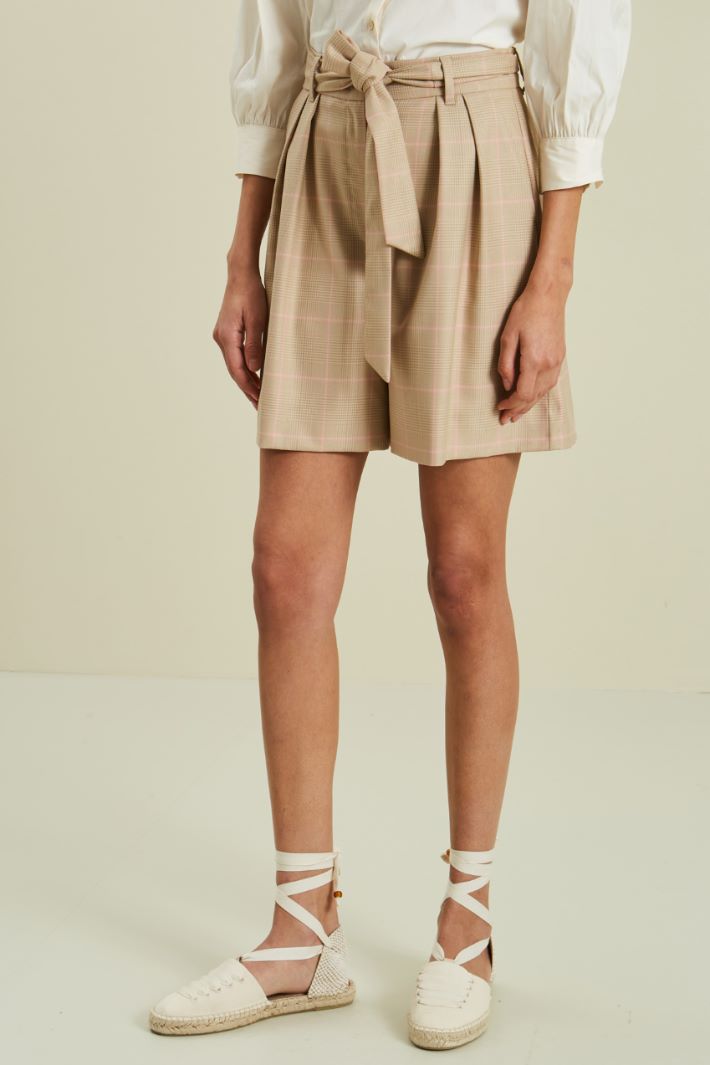 Shorts con cintura - BEIGE - Fashion Market - 2