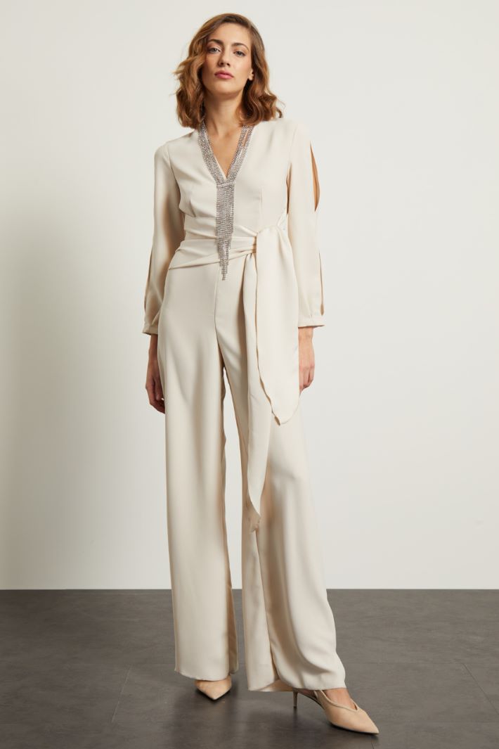 Tuta a palazzo con cintura - CREMA - Fashion Market