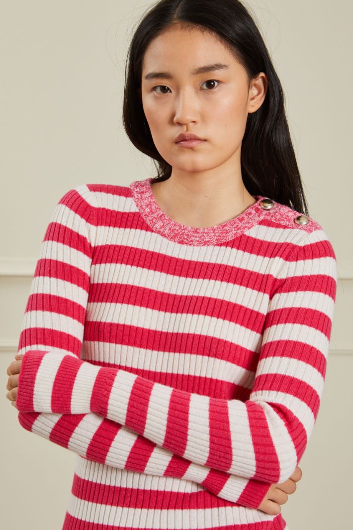 Maglia a coste con bottoni - FUCSIA BIANCO - Fashion Market - 3