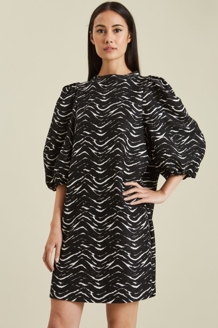 Abito con maniche a palloncino - NERO BIANCO - Fashion Market - 2