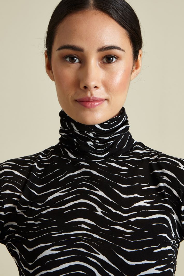 Dolcevita in jersey tecnico Fashion Market - 3