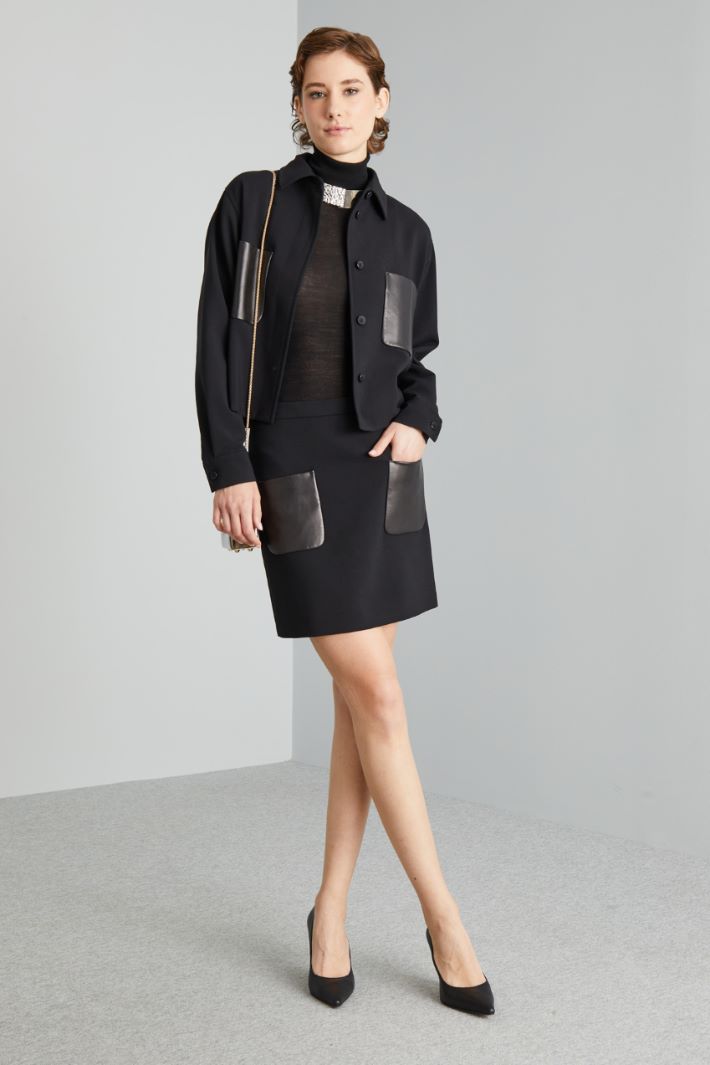 Giacca boxy con taschini - NERO - Fashion Market
