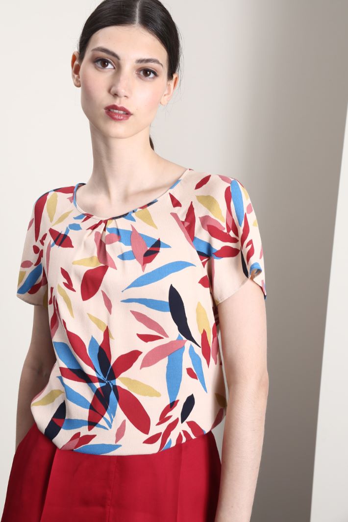 Top in crepé stampata - SABBIA - Fashion Market - 3