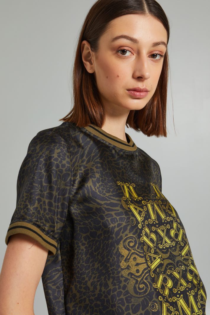 T-shirt in twill di pura seta - VERDE NERO GIALLO - Fashion Market - 3