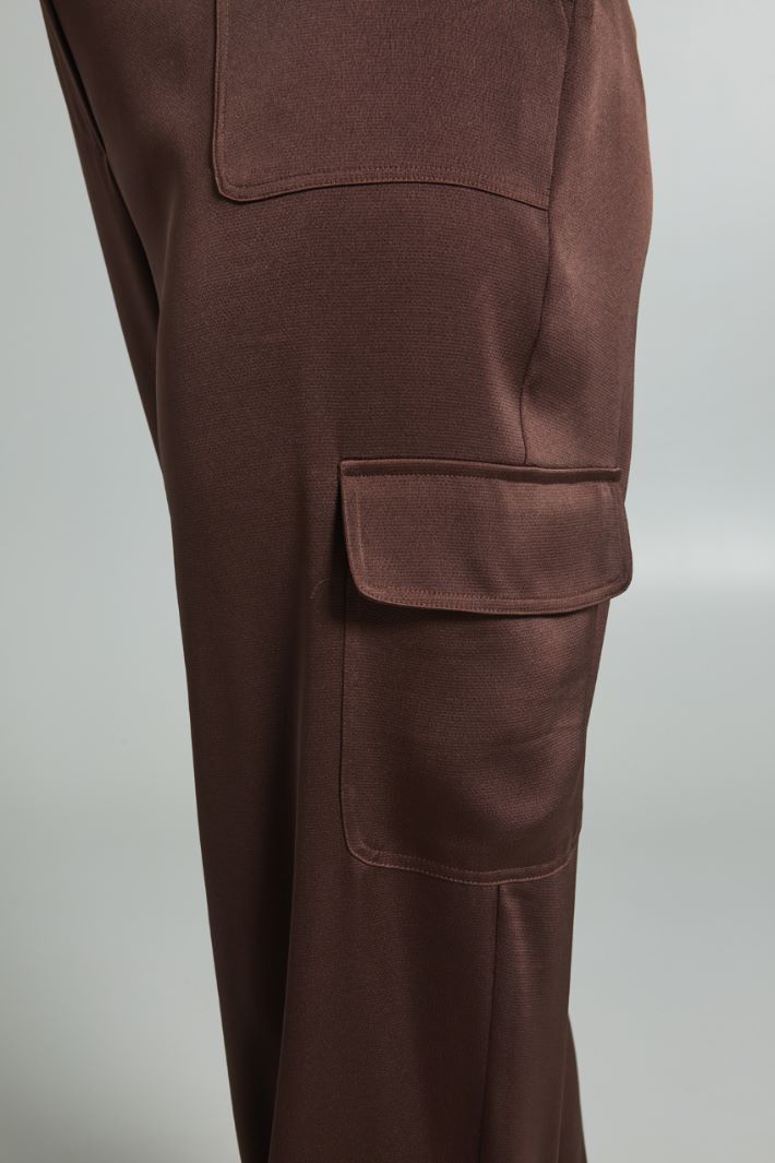 Pantaloni cargo in raso - MARRONE SCURO - Fashion Market - 3