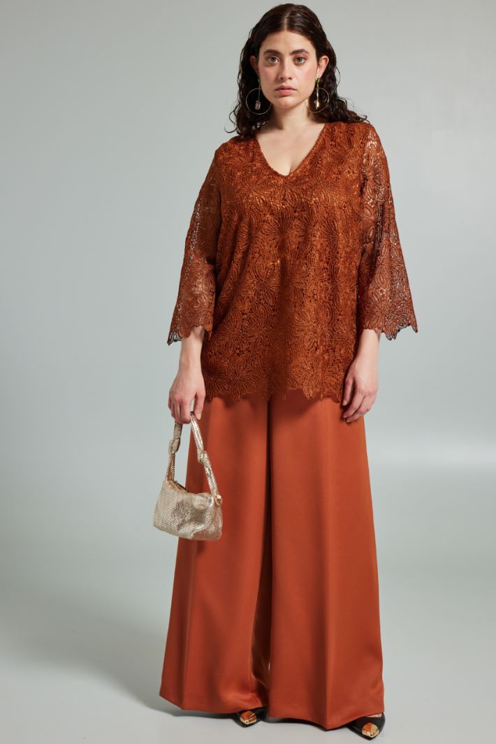 Top in pizzo con scollo a V - TERRACOTTA - Fashion Market
