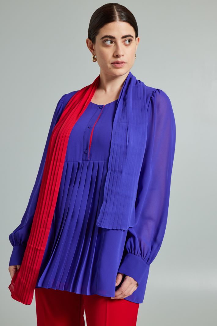 Blusa con motivo plissè - VIOLA ROSSO - Fashion Market - 2