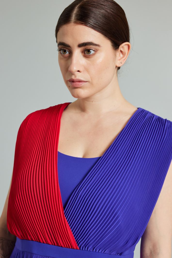Abito in georgette plissè - VIOLA ROSSO - Fashion Market - 3