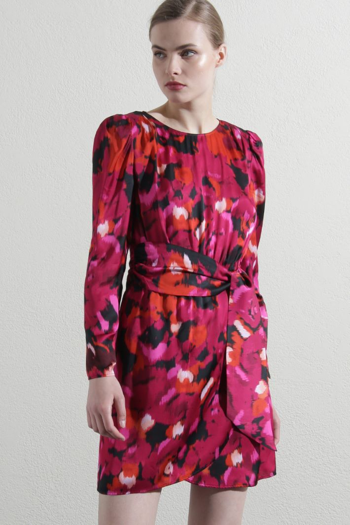 Abito corto in raso - FUXIA NERO - Fashion Market
