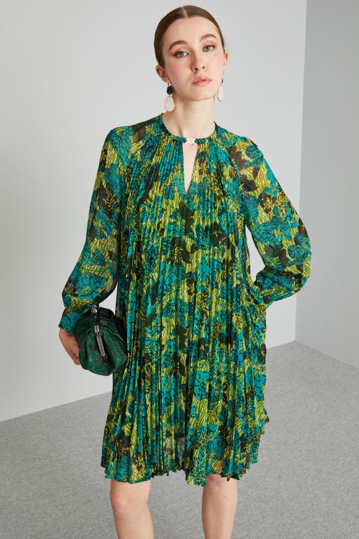 Abito corto in georgette plissè - PAVONE VERDE NERO - Fashion Market - 2