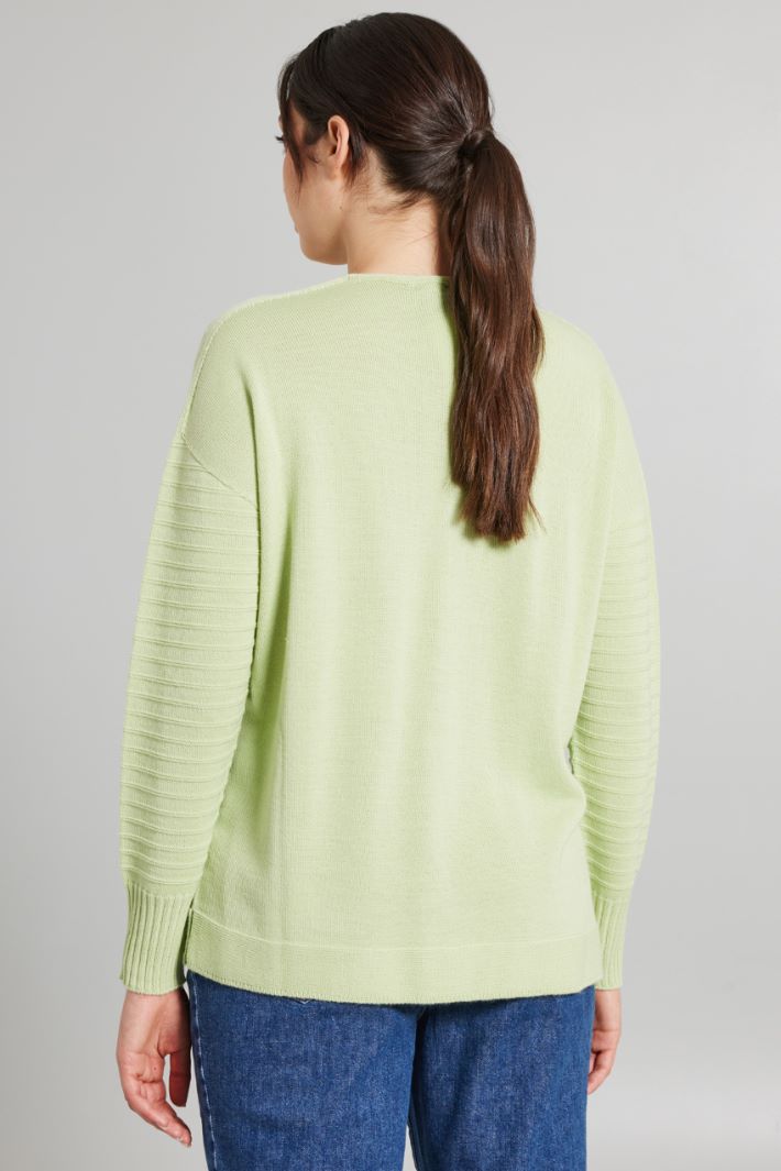 Maglia con scollo a V - VERDE MENTA - Fashion Market - 4