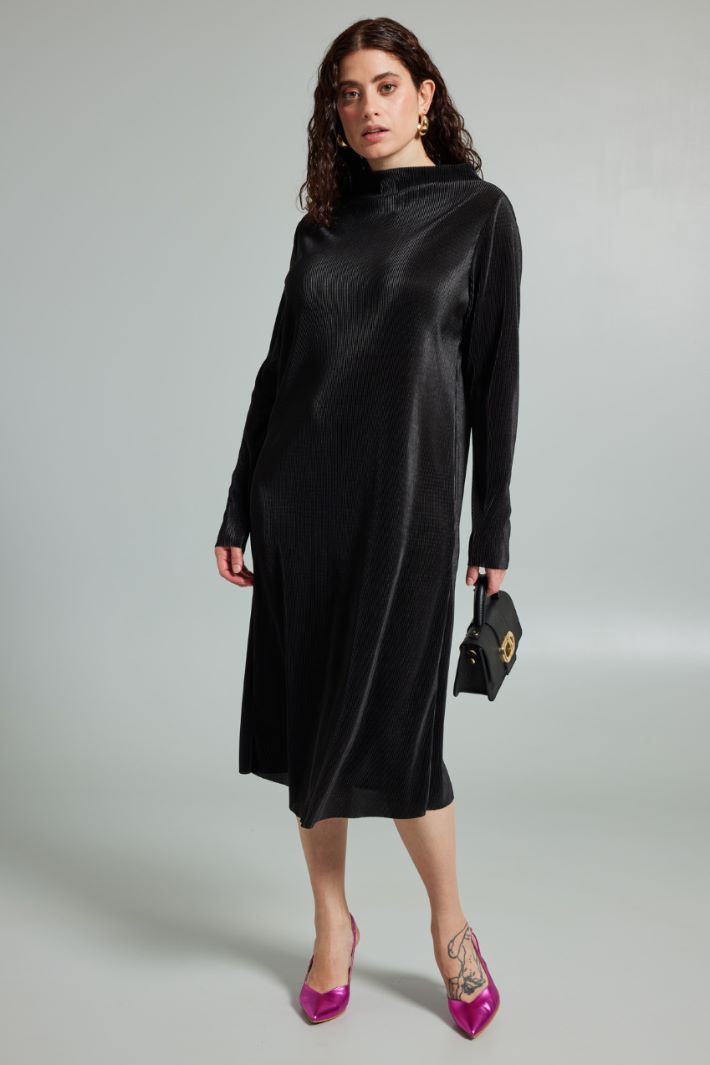 Abito in jersey plissé - NERO - Fashion Market