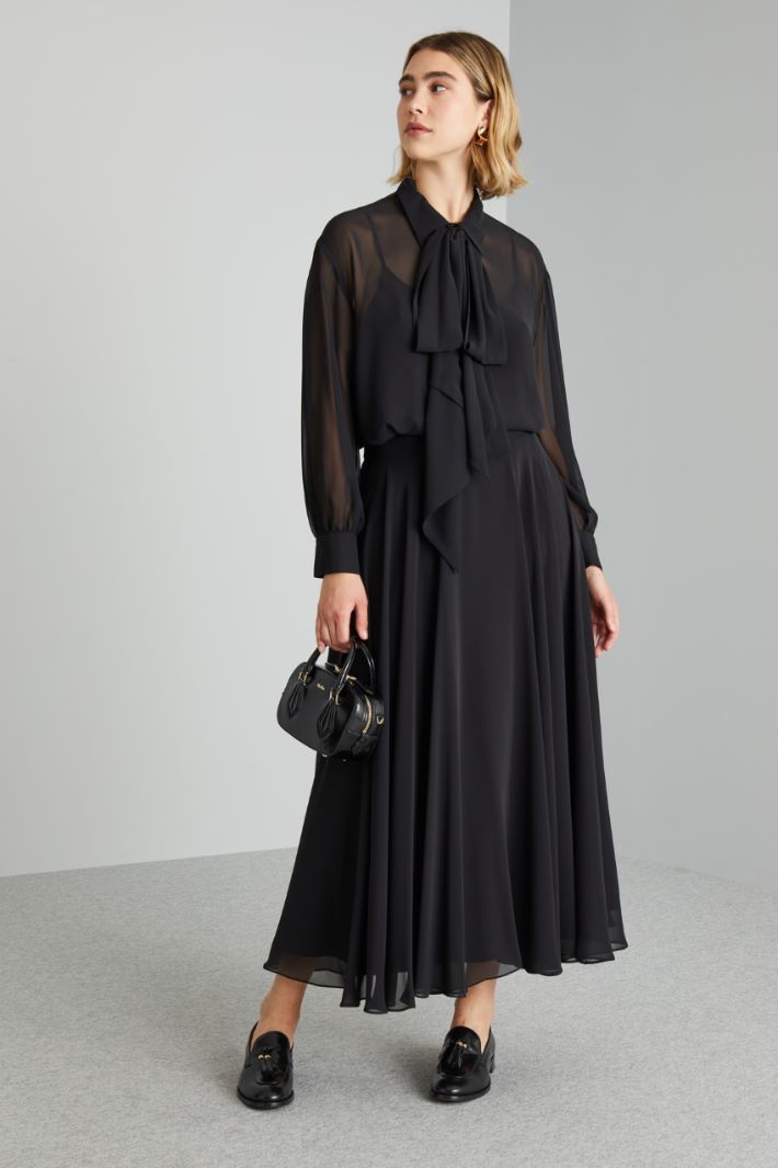 Camicia con colletto classico. - NERO - Fashion Market