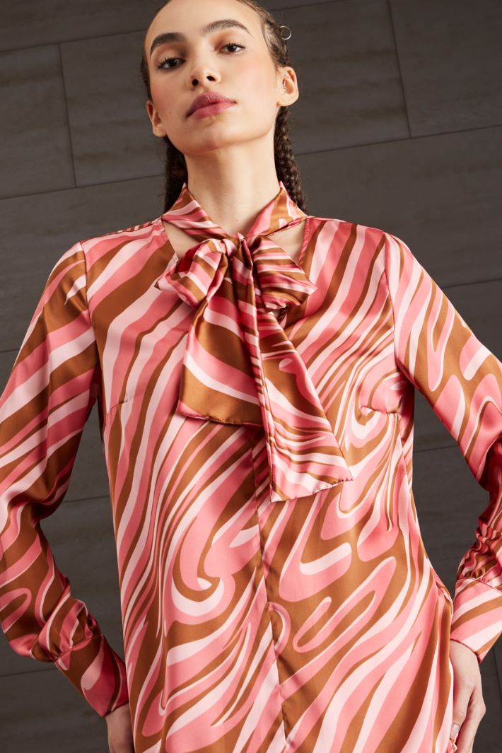 Blusa in raso - FUCSIA ROSA MARRONE - Fashion Market - 3